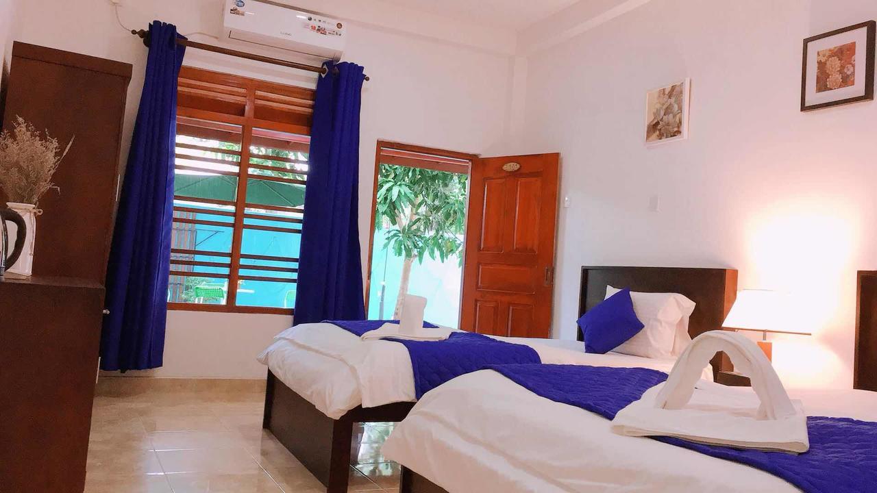 Blue Whale Holiday Hotel Mirissa Extérieur photo